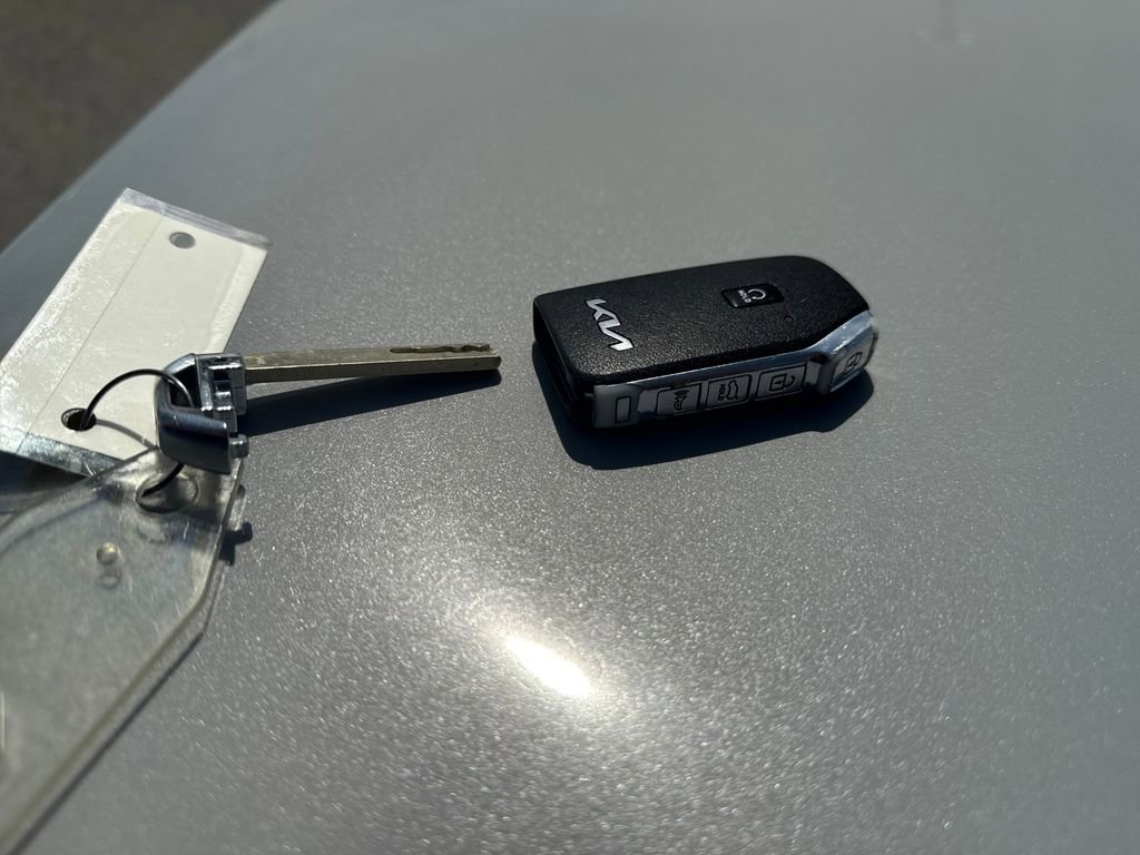 Used 2024 Kia Sportage SX image 35