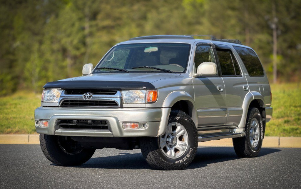 Used 2002 Toyota 4Runner Limited AWD/4WD image 2