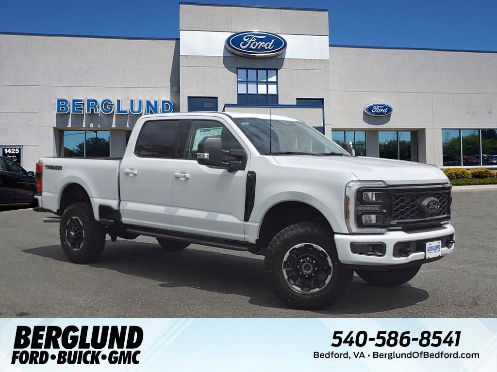 New 2025 Ford F250 XLT w/ Black Appearance Package