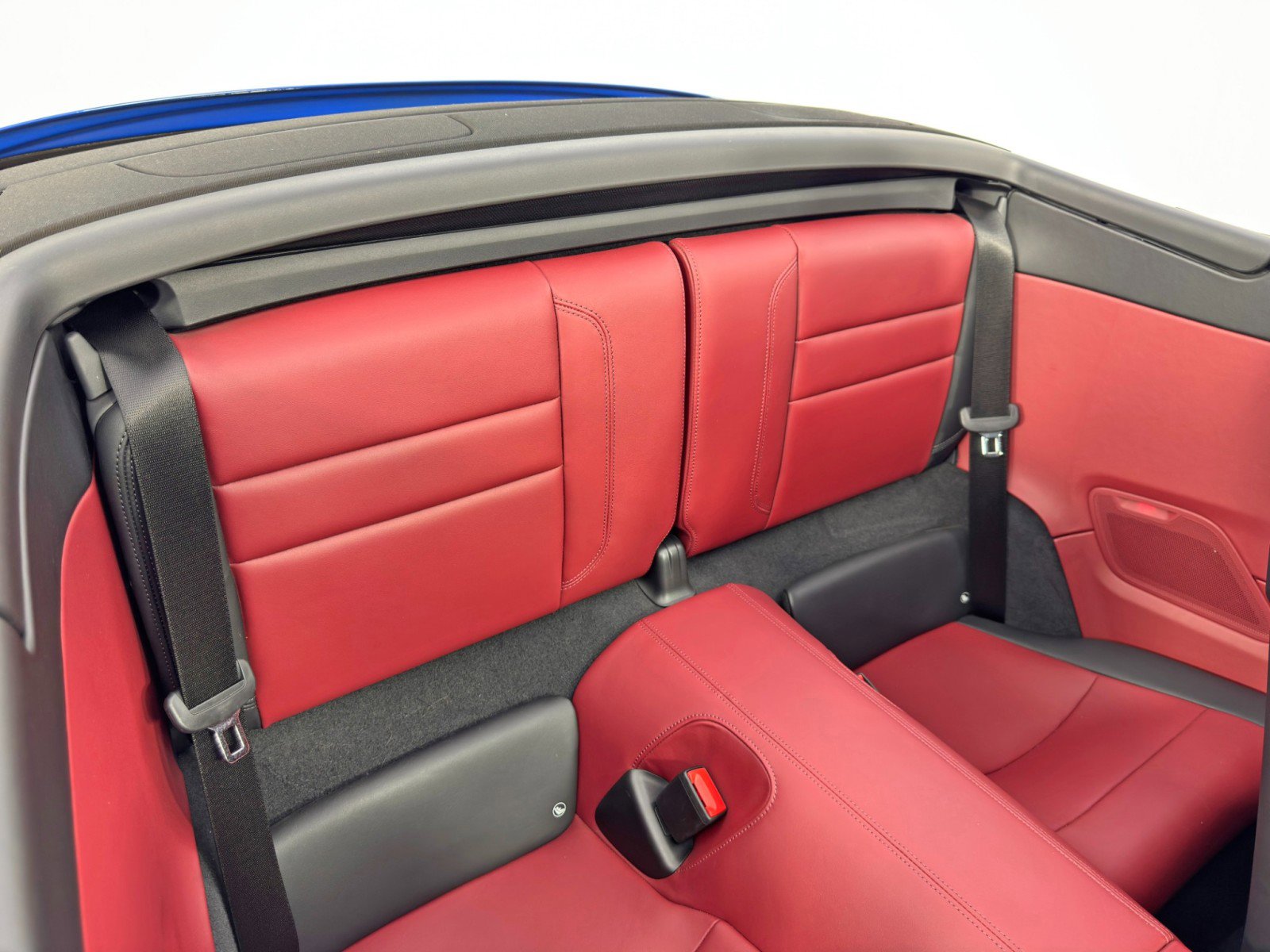 Used 2025 Porsche 911 Carrera RWD image 41