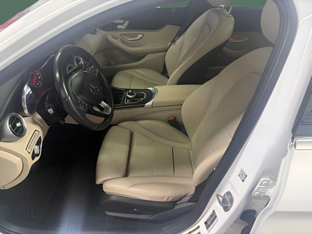 Used 2018 Mercedes-Benz C 300 4MATIC Sedan image 12