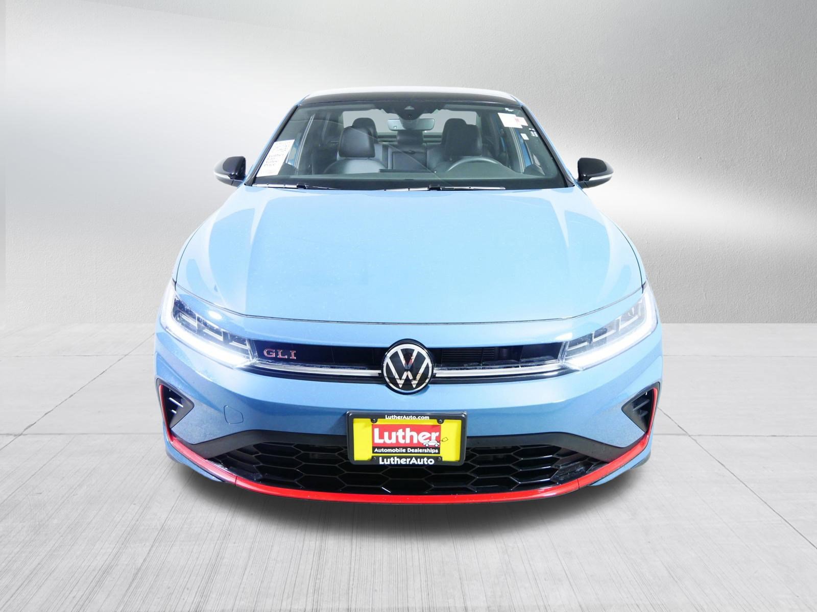 Used 2025 Volkswagen Jetta GLI Autobahn FWD video 2