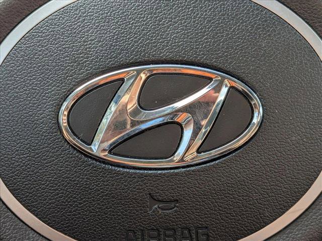 Used 2021 Hyundai Elantra SEL image 13