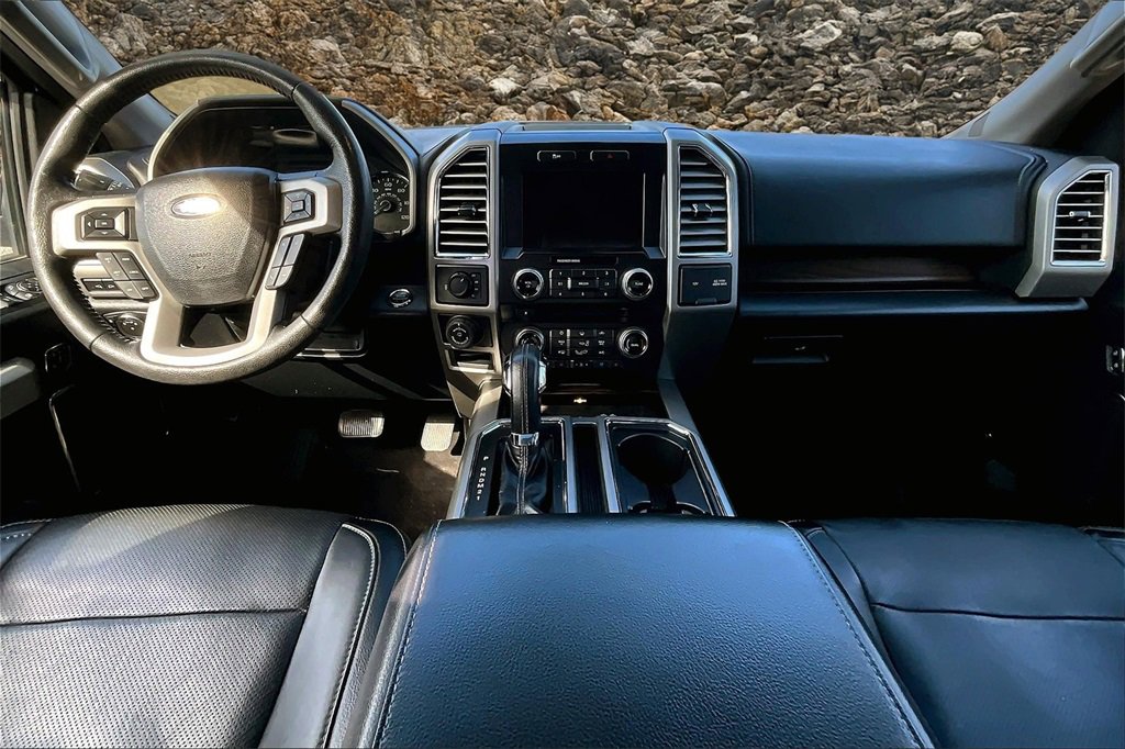 Used 2016 Ford F150 Lariat w/ Equipment Group 502A Luxury image 13