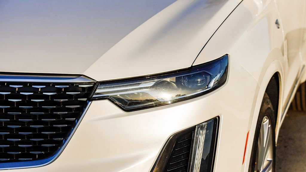 Used 2023 Cadillac XT6 Premium Luxury image 5