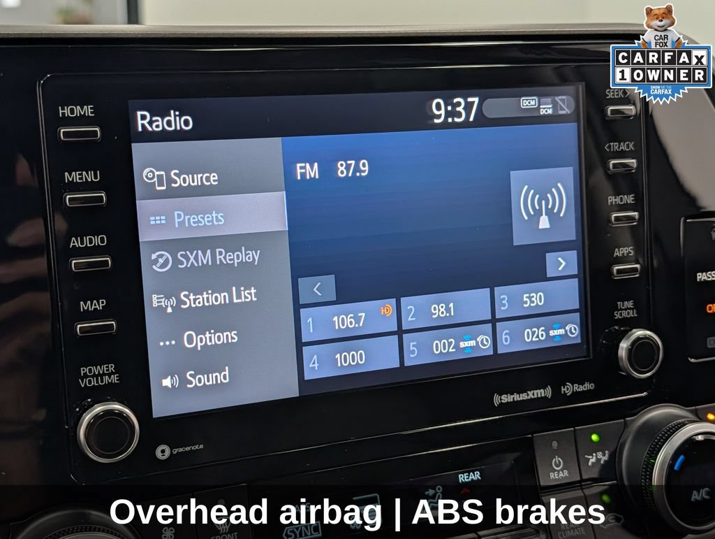 Used 2021 Toyota Highlander XLE AWD/4WD image 15