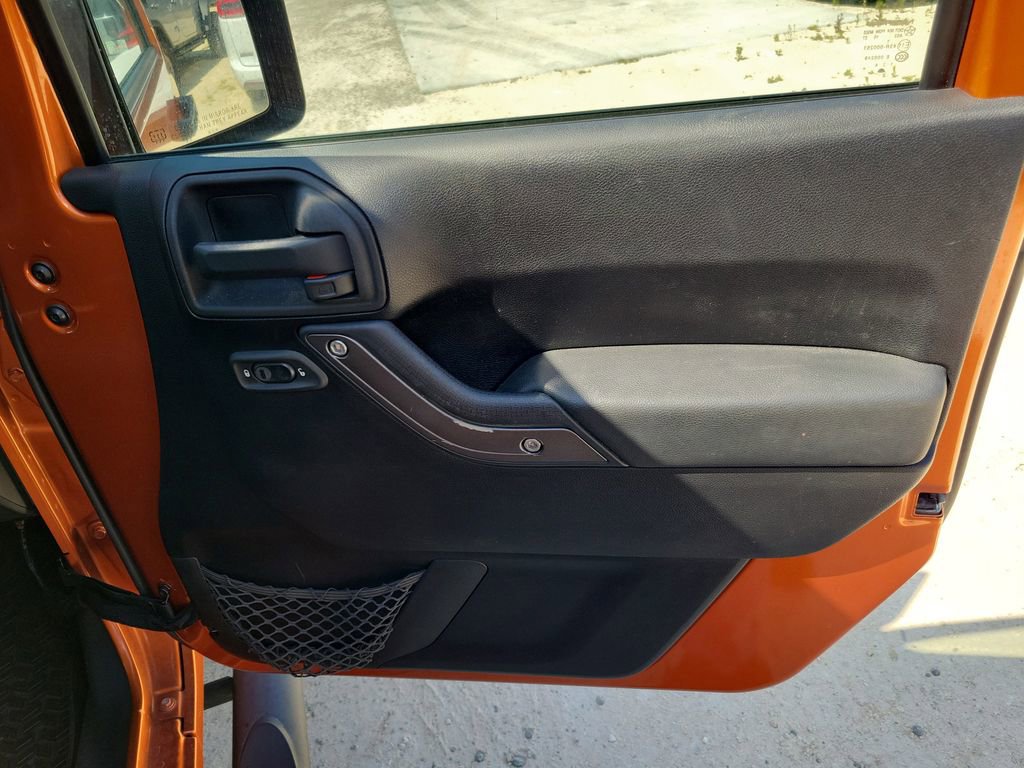 Used 2011 Jeep Wrangler Unlimited Sport AWD/4WD image 33