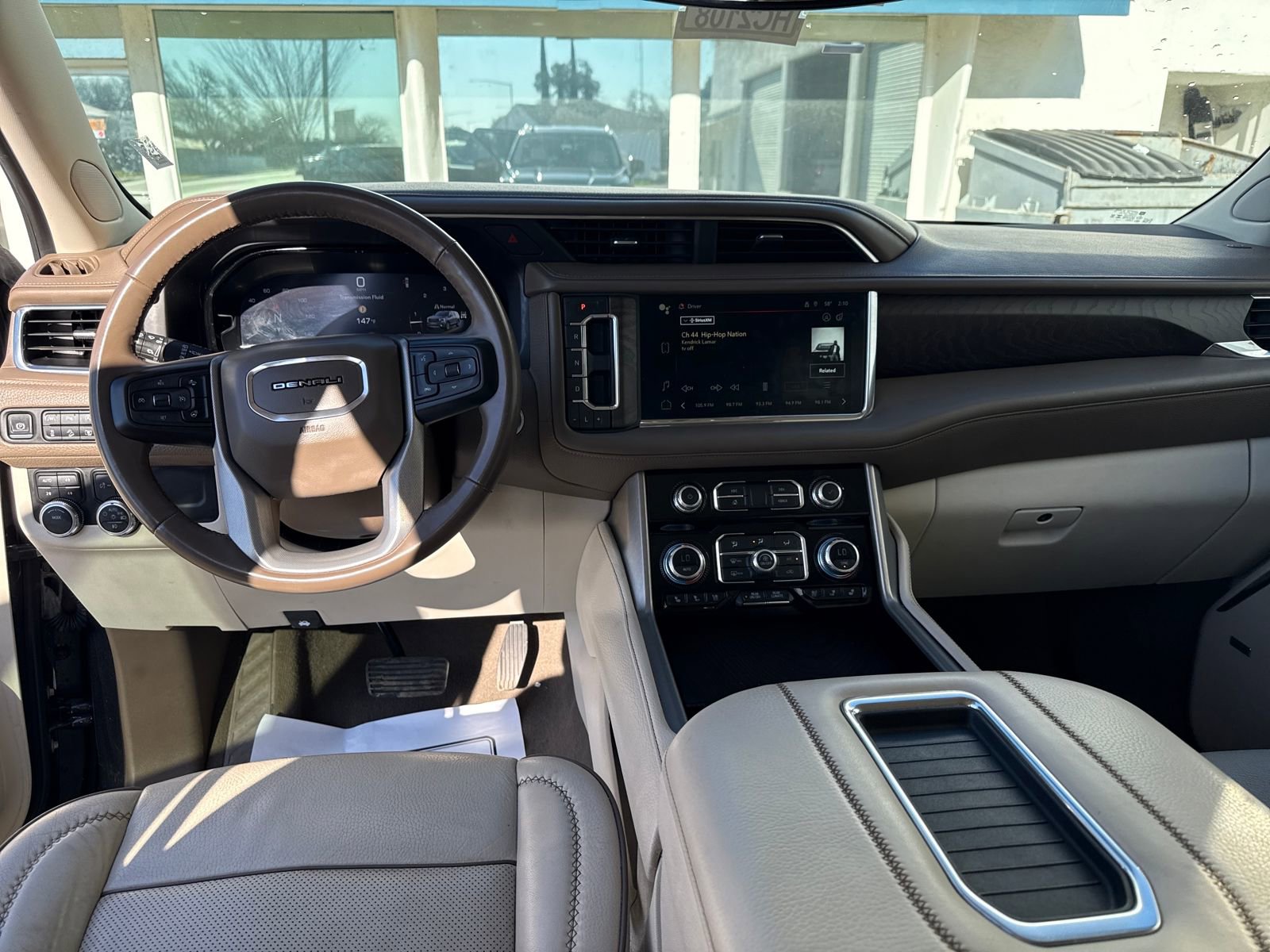 Used 2023 GMC Yukon Denali image 12