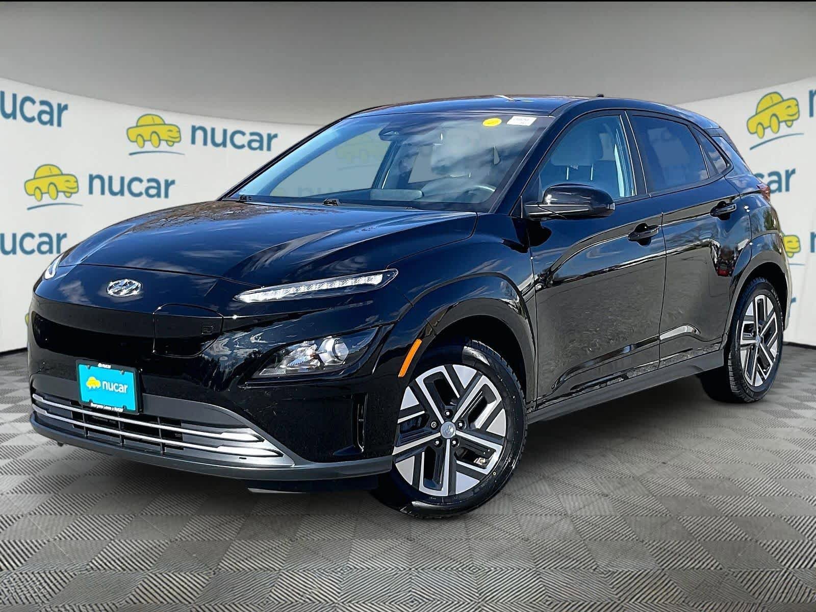 Used 2023 Hyundai Kona SE w/ Cargo Package FWD image 3
