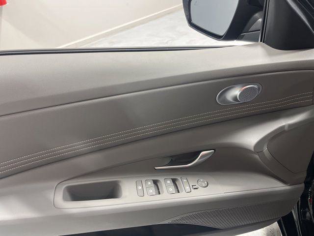 New 2026 Hyundai Elantra Sport image 6