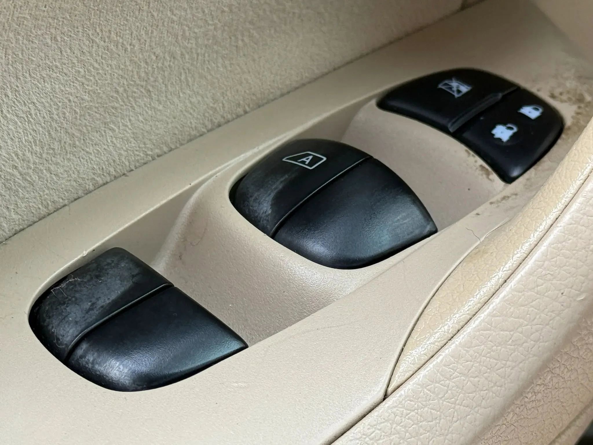 Used 2015 Nissan Altima 2.5 S w/ Sport Value Package FWD image 23