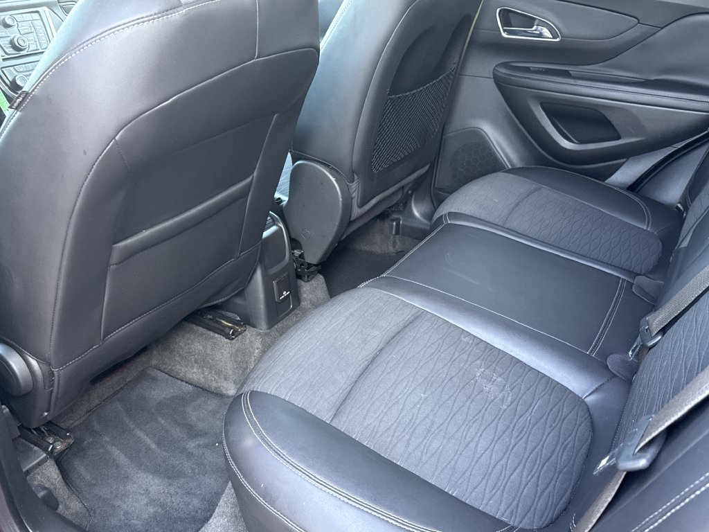 Used 2016 Buick Encore Convenience FWD image 28