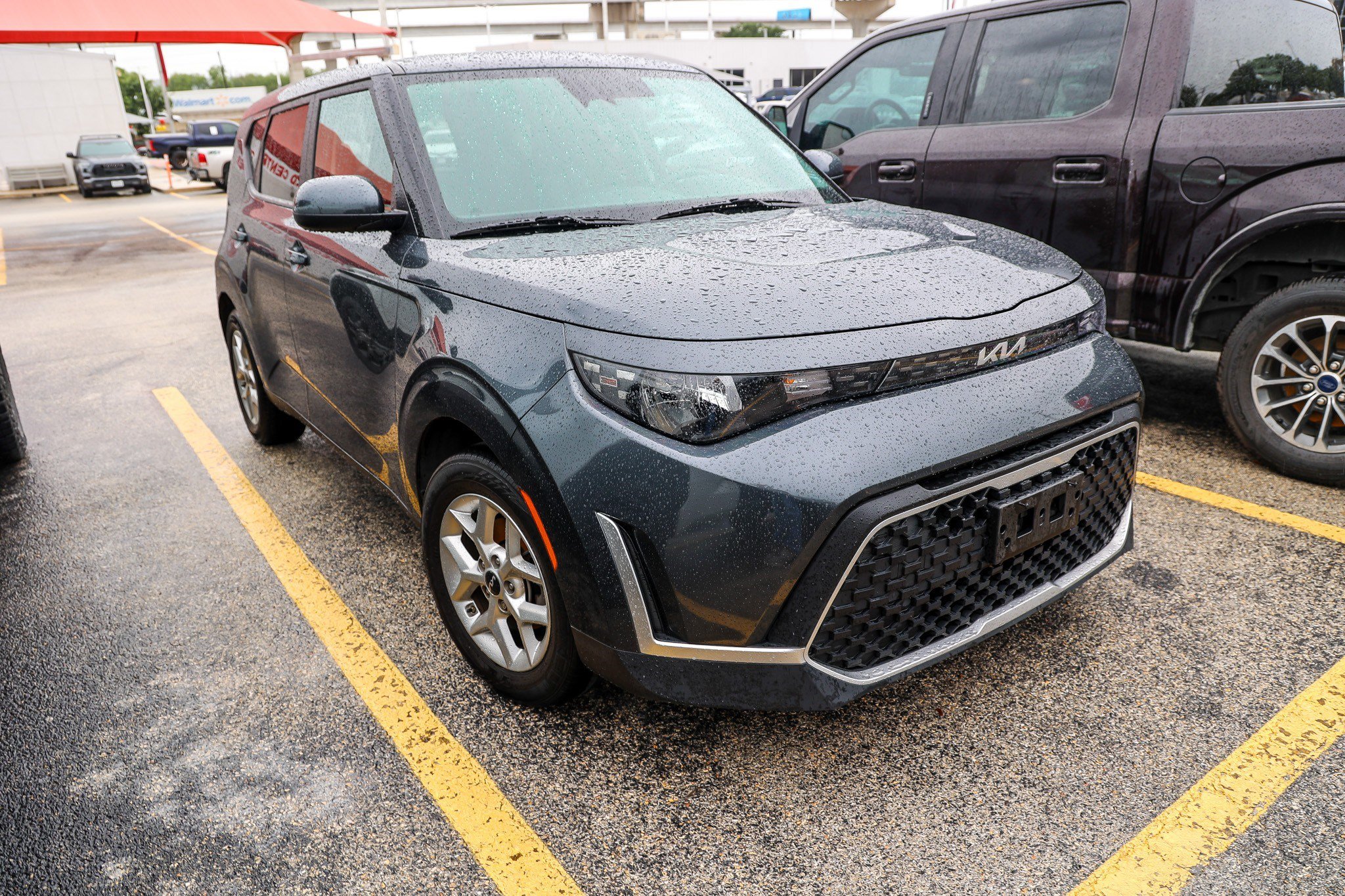 Used 2024 Kia Soul LX w/ Option Group 015 FWD image 6