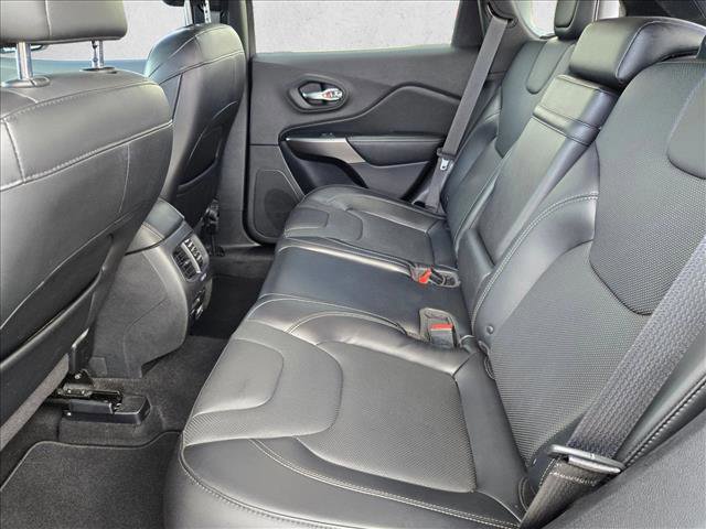 Used 2019 Jeep Cherokee Limited image 17