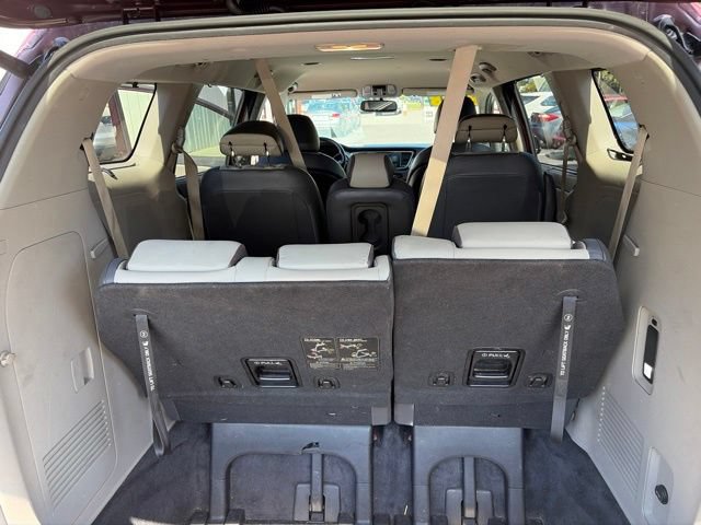 Used 2015 Kia Sedona EX FWD image 15