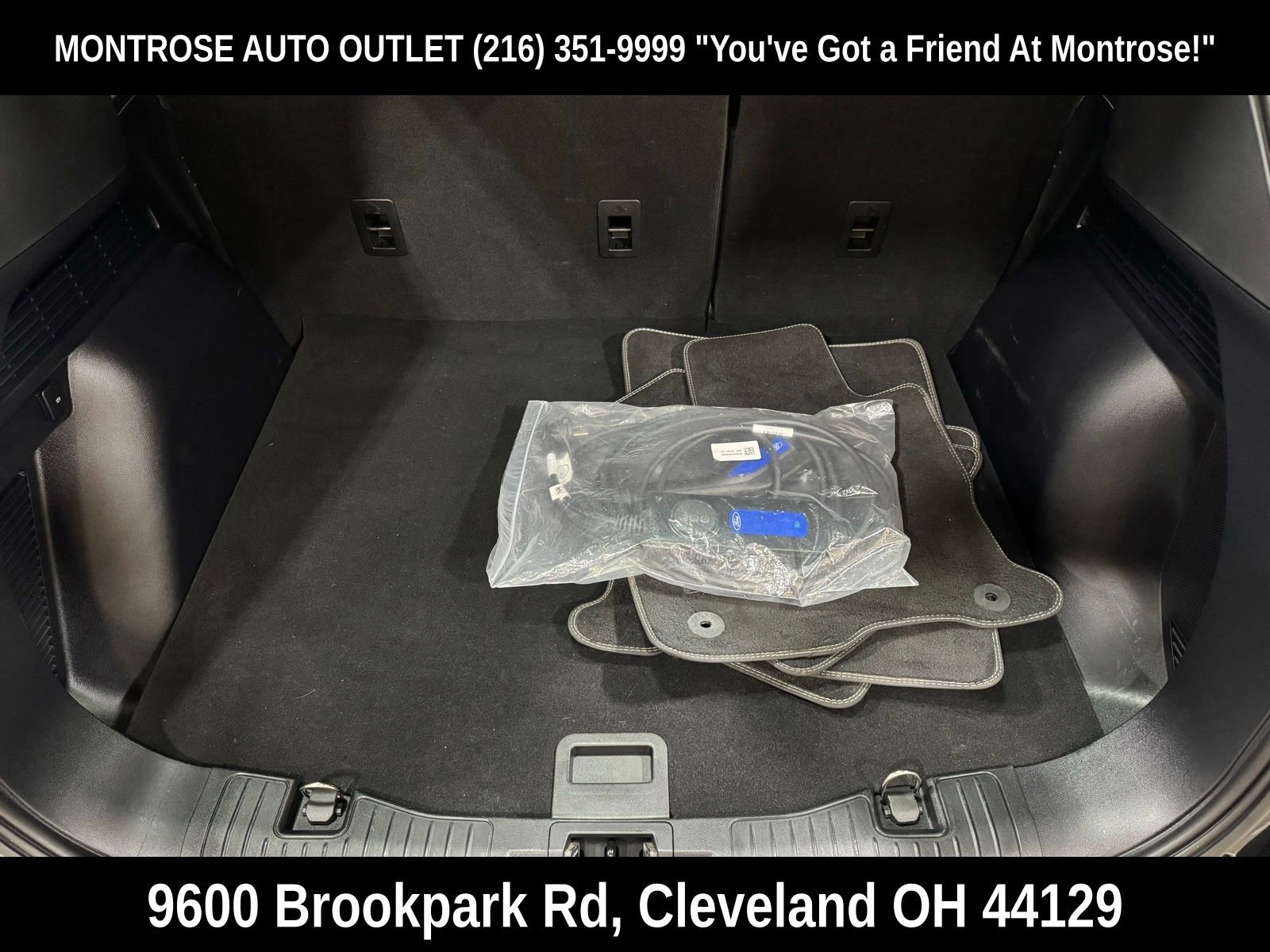 Used 2022 Ford Escape Titanium w/ Titanium Premium Package image 40