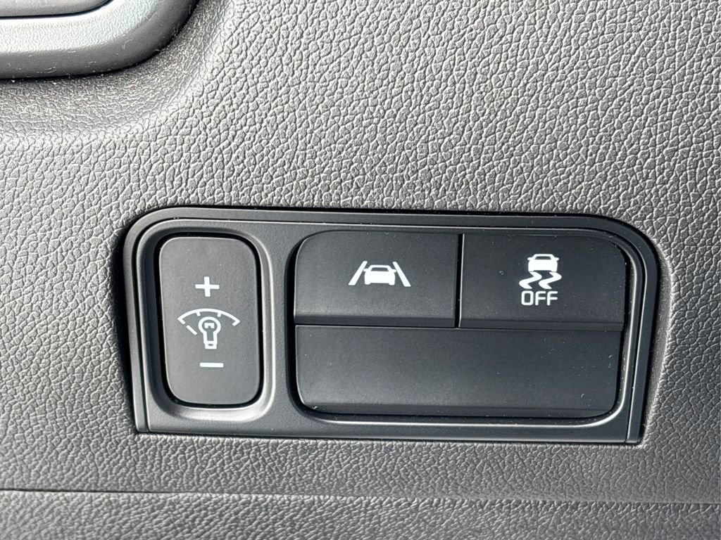 Certified 2022 Kia Sorento S w/ Panoramic Sunroof Package image 37