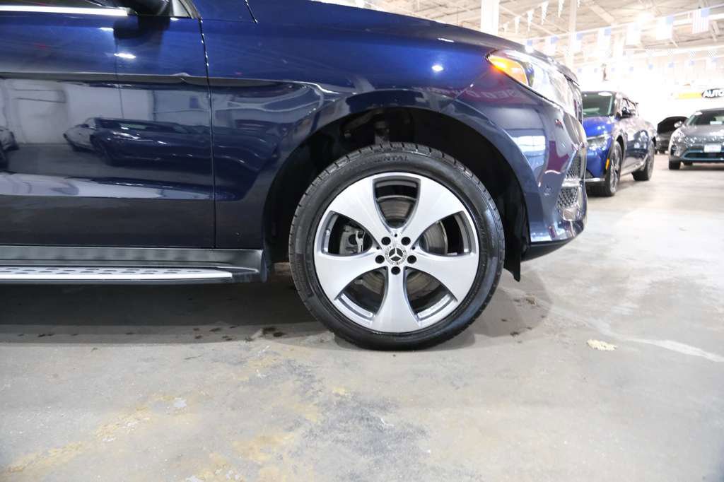 Used 2019 Mercedes-Benz GLE 400 4MATIC w/ Premium 1 Package image 15