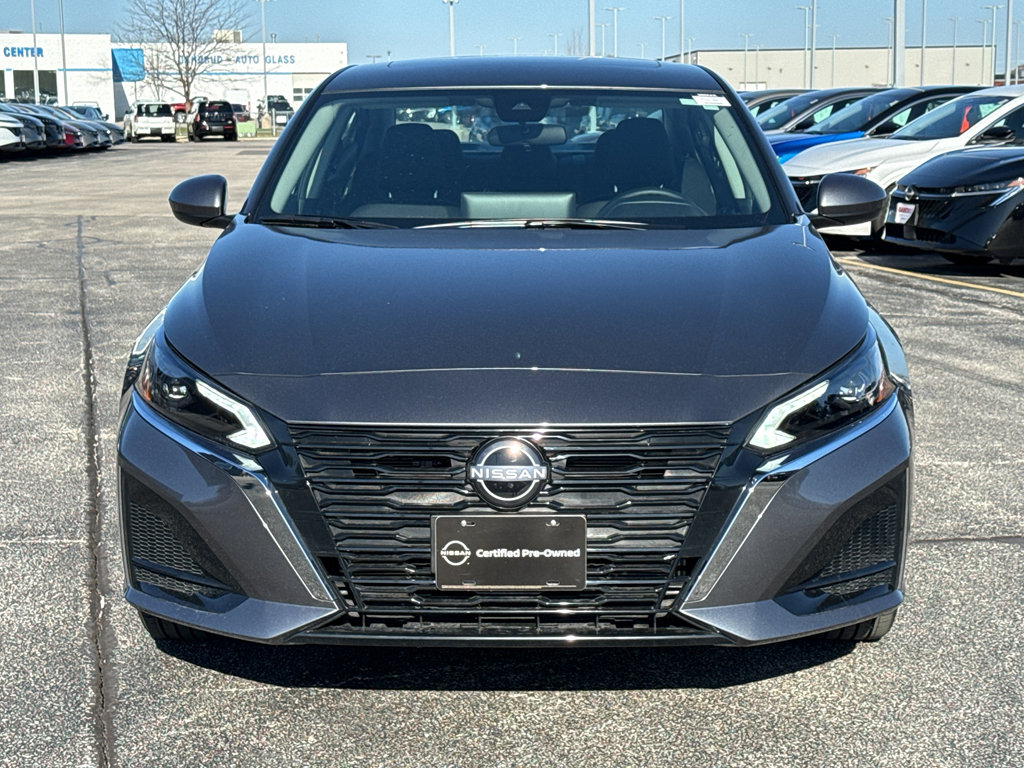 Certified 2025 Nissan Altima 2.5 SV w/ SV Special Edition Package AWD/4WD image 3