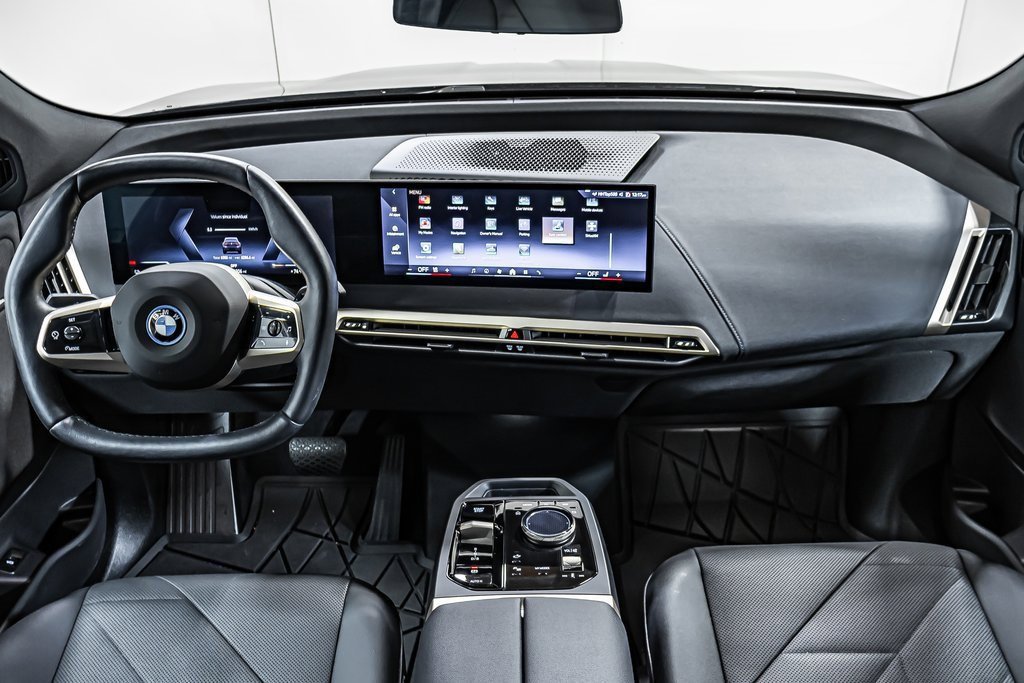 Used 2025 BMW iX xDrive50 image 13