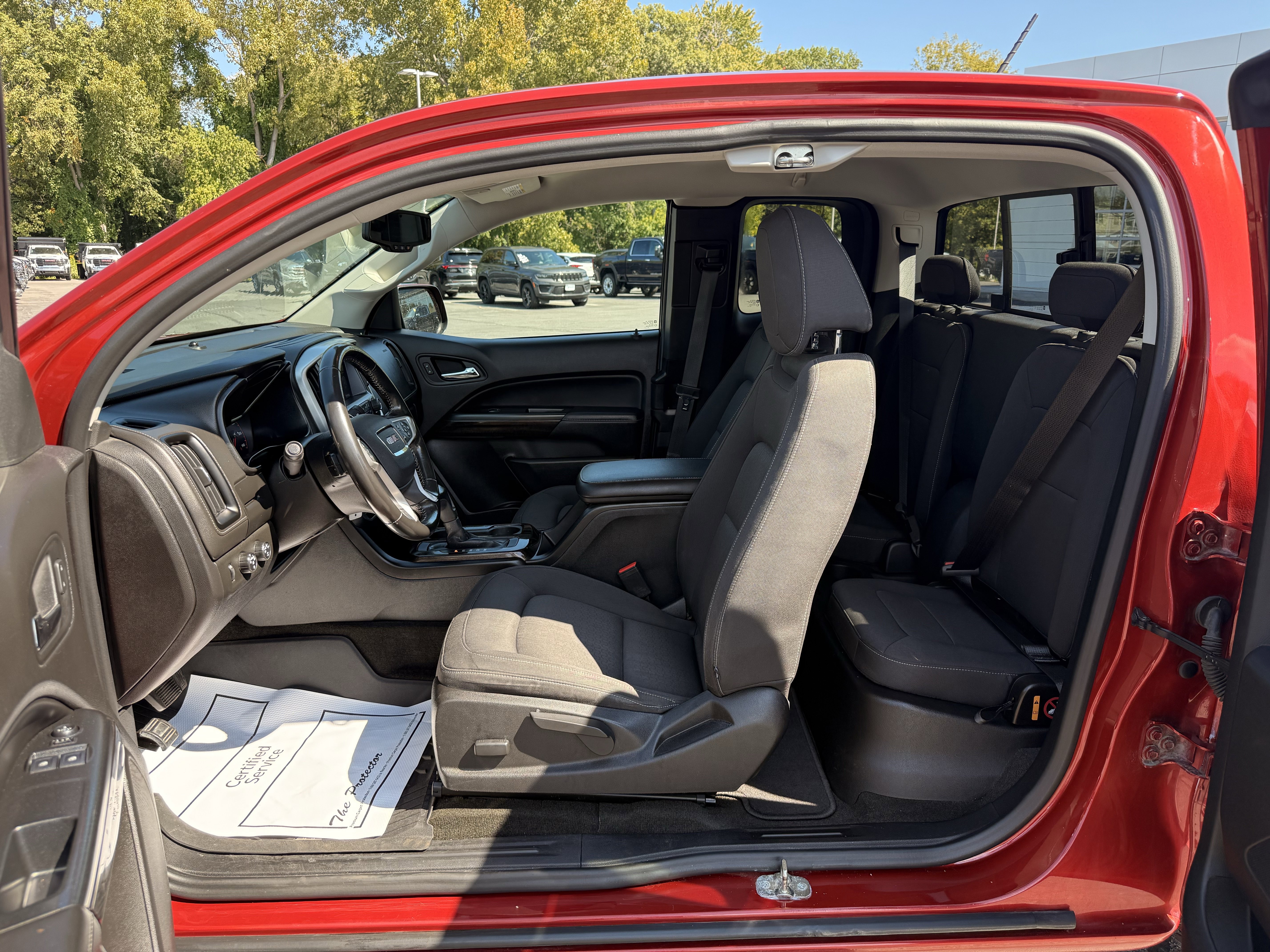 Used 2016 GMC Canyon SLE w/ SLE Convenience Package image 16