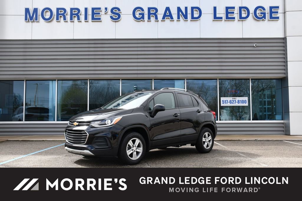 Used 2022 Chevrolet Trax LT w/ LT Convenience Package AWD/4WD image 1