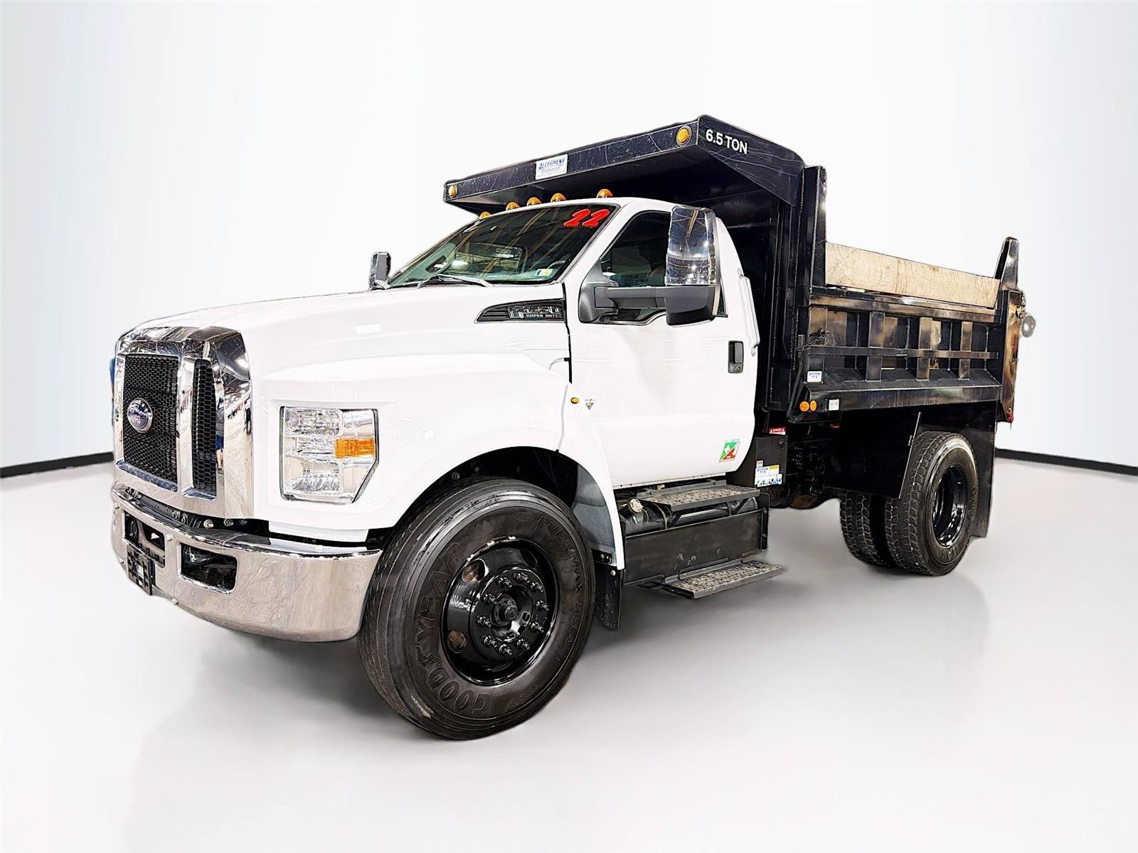 Used 2022 Ford F650 2WD Regular Cab Super Duty image 7