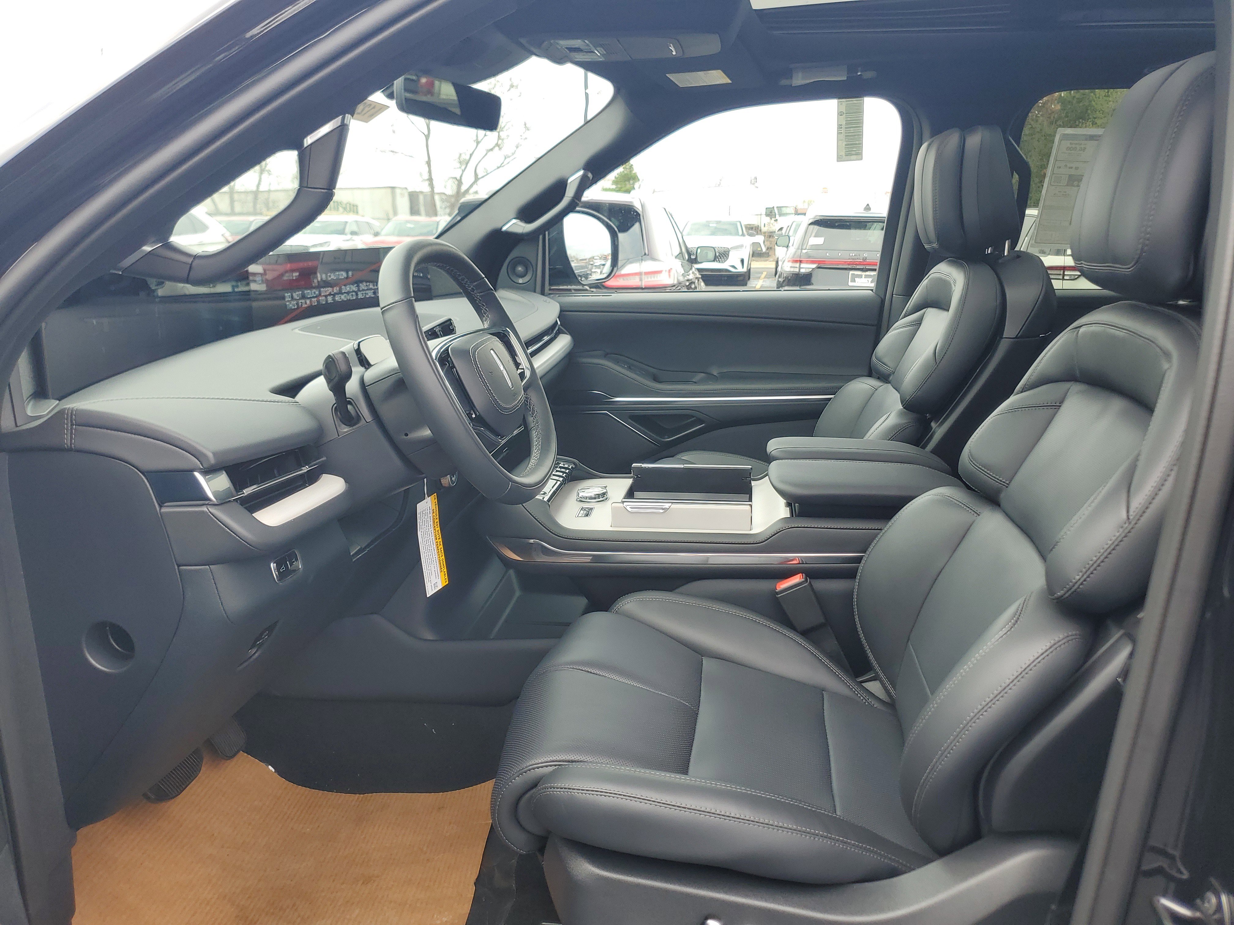 New 2026 Lincoln Navigator L Reserve image 12