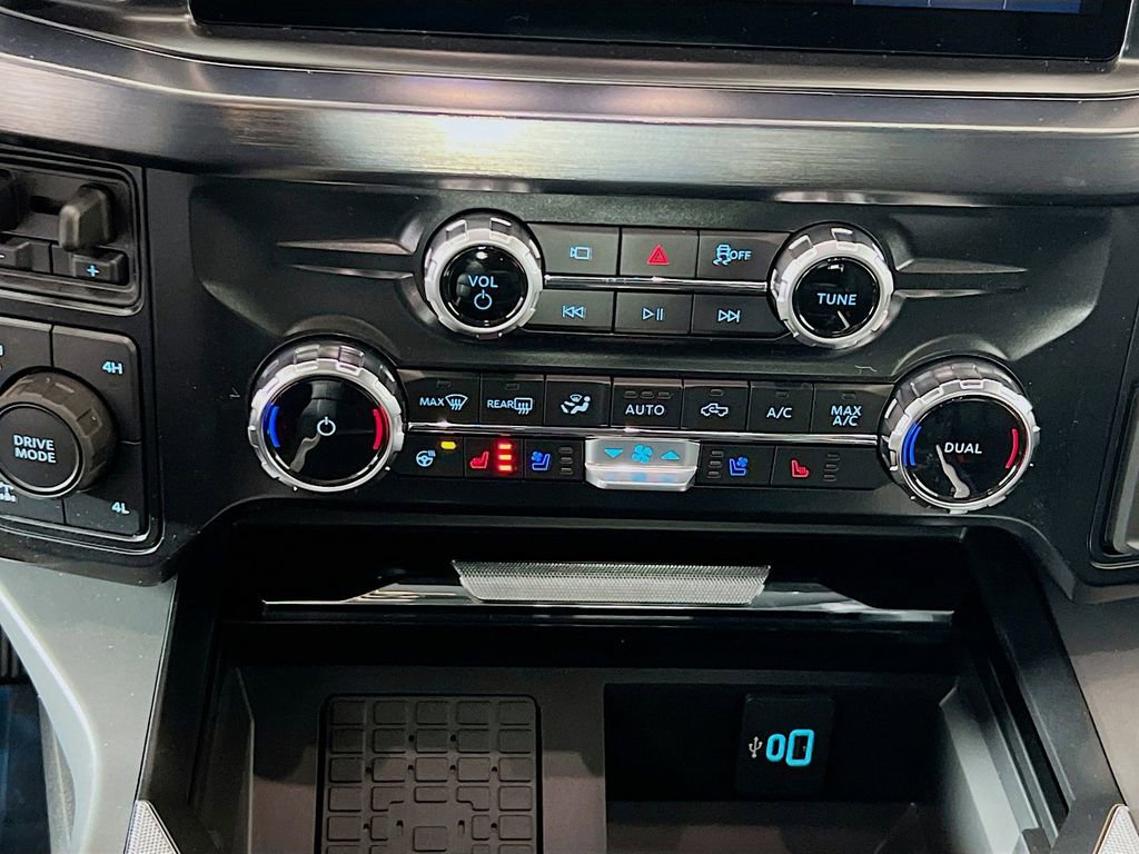 New 2025 Ford F350 Lariat w/ Lariat Ultimate Package image 9