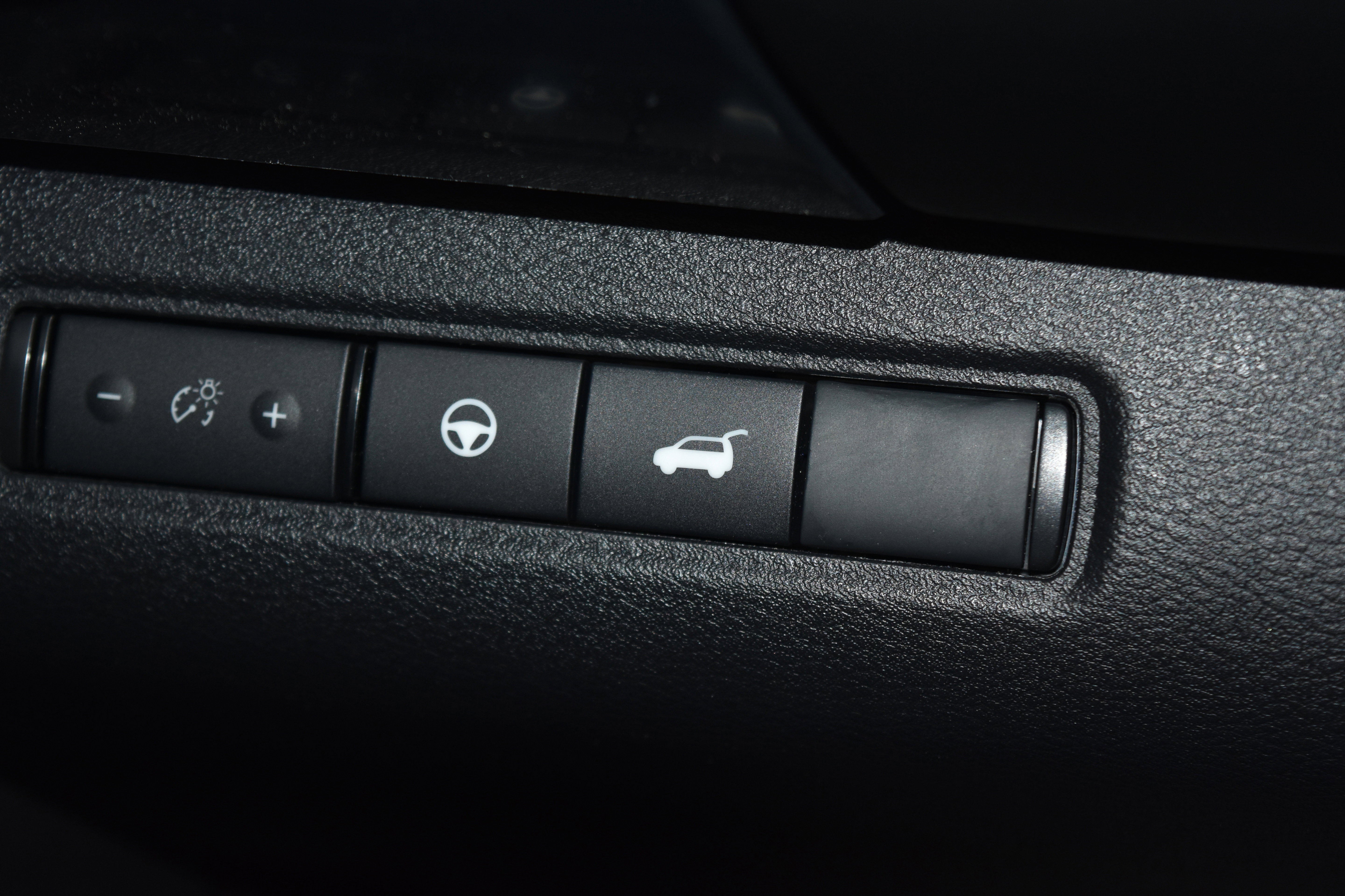 New 2026 Nissan Pathfinder SL AWD/4WD image 16