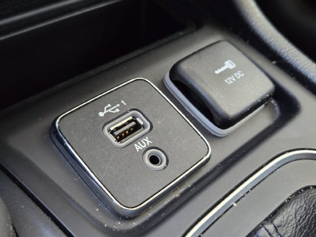 Certified 2021 Jeep Cherokee Latitude AWD/4WD image 25
