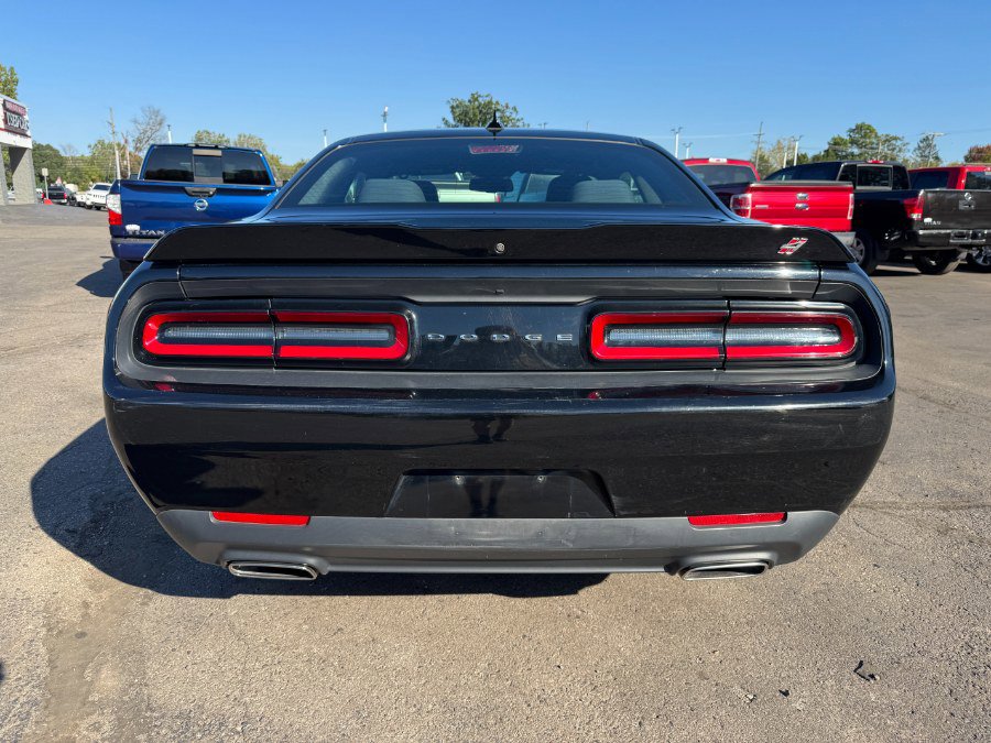 Used 2019 Dodge Challenger SXT w/ Cold Weather Group image 4