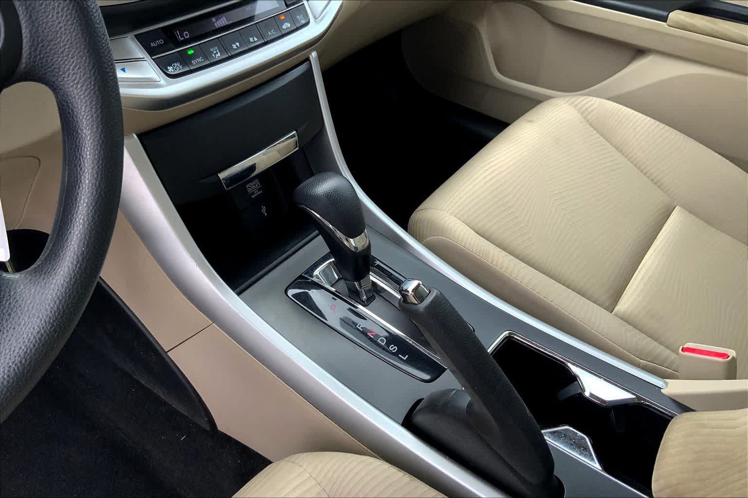 Used 2015 Honda Accord LX image 16