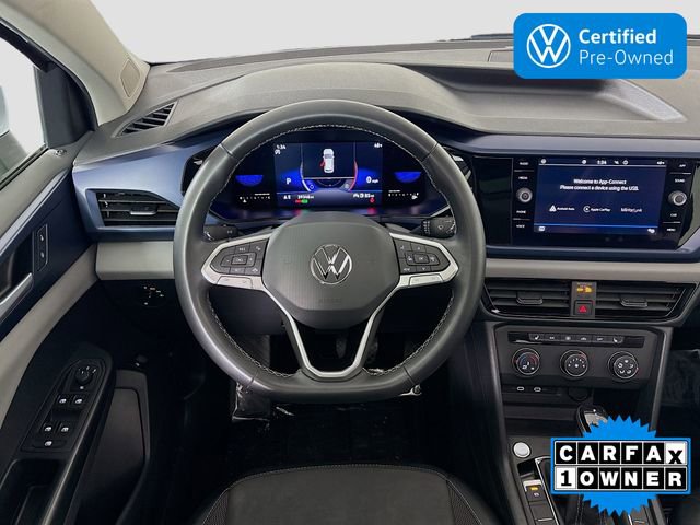 Certified 2022 Volkswagen Taos SE w/ Panoramic Sunroof Package image 23