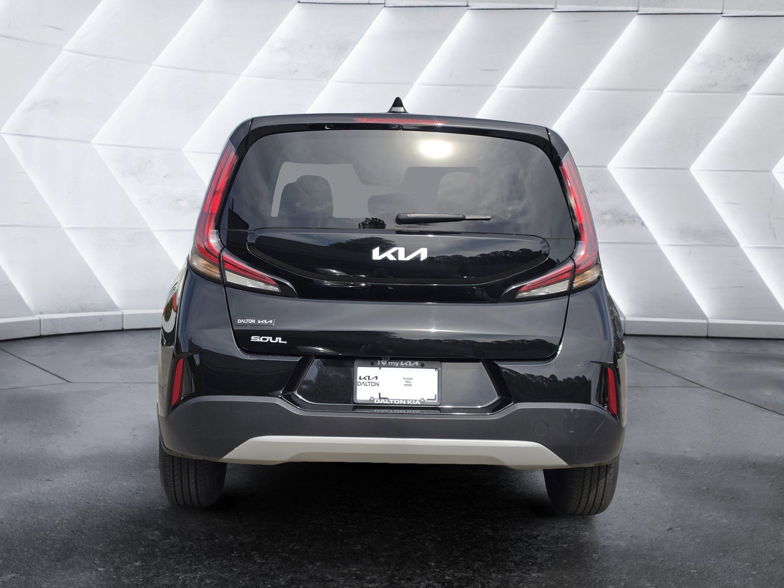 Used 2025 Kia Soul LX FWD image 4
