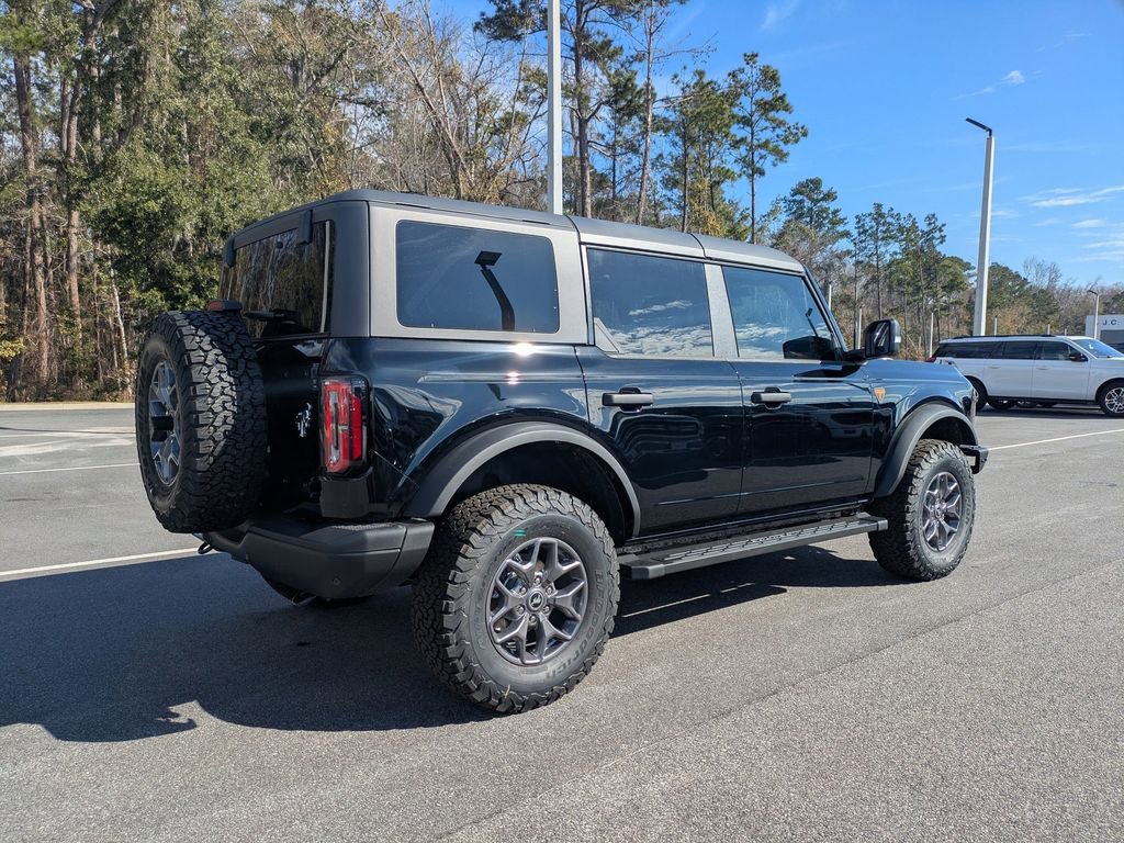 New 2025 Ford Bronco Badlands image 4