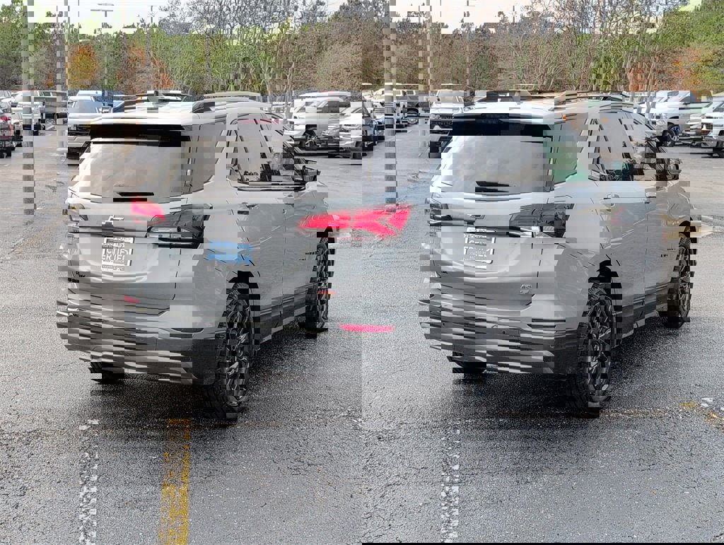 Certified 2023 Chevrolet Equinox RS w/ RS Leather Package image 3