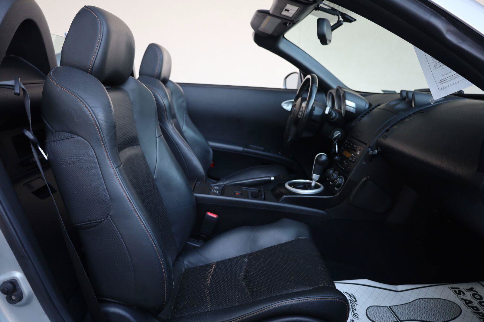 Used 2004 Nissan 350Z Touring RWD image 24