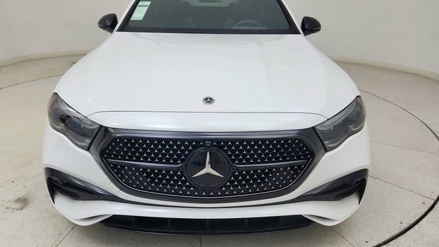 Used 2024 Mercedes-Benz E 450 4MATIC Sedan w/ Airmatic Package image 9