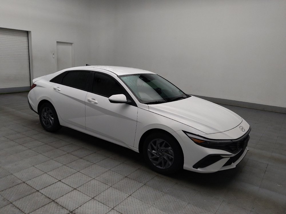 Used 2024 Hyundai Elantra Blue FWD image 11