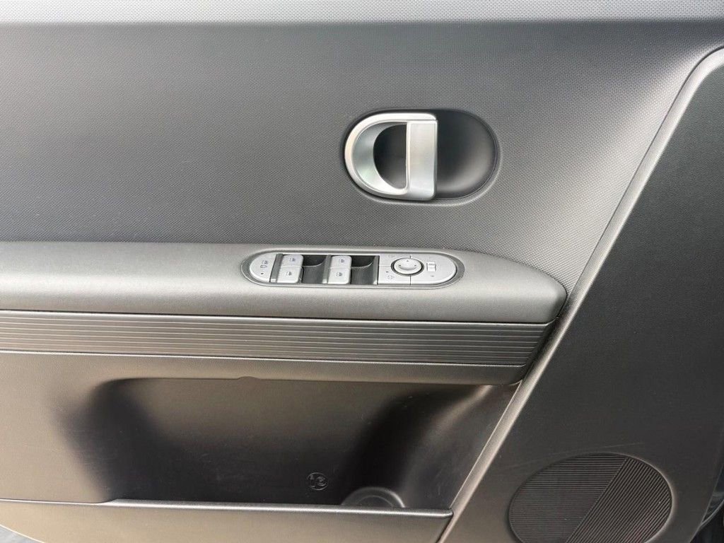 Used 2024 Hyundai Ioniq 5 SEL image 25