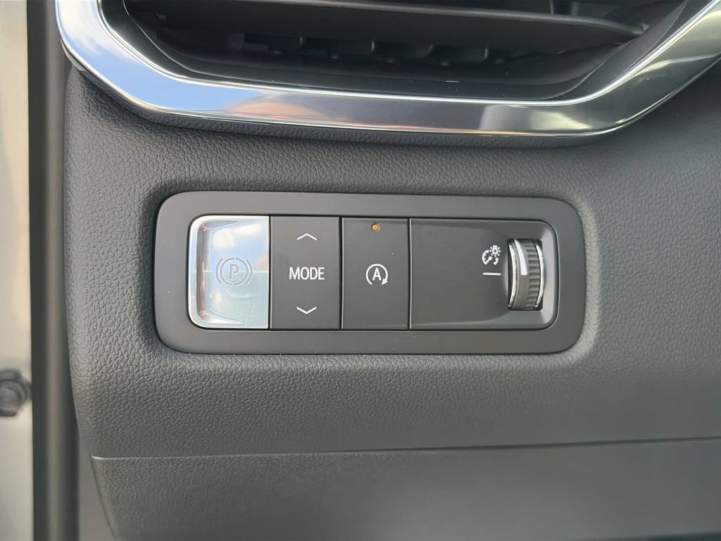 New 2026 GMC Acadia Denali w/ Super Cruise Package FWD image 24