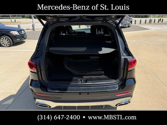 Used 2021 Mercedes-Benz GLB 250 4MATIC image 8