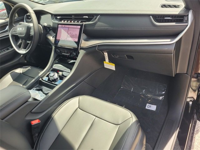 New 2025 Jeep Grand Cherokee Limited w/ Trailer Tow Package image 15