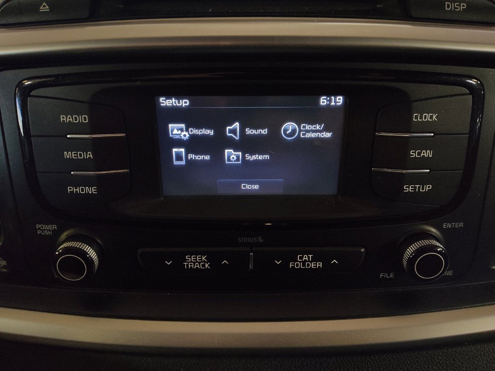 Used 2017 Kia Sorento LX image 25