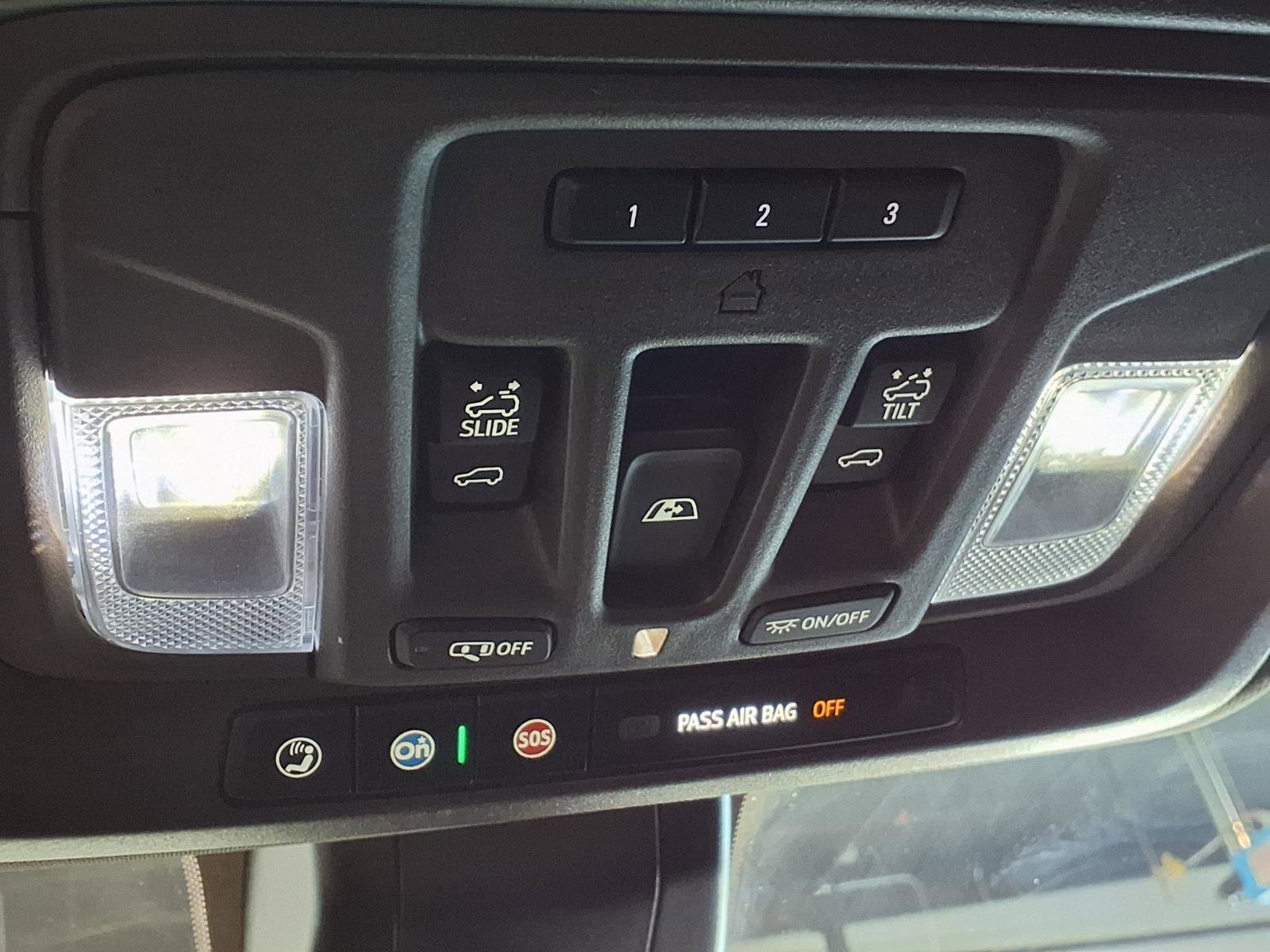 Used 2022 GMC Sierra 2500 Denali w/ Denali Ultimate Package image 24