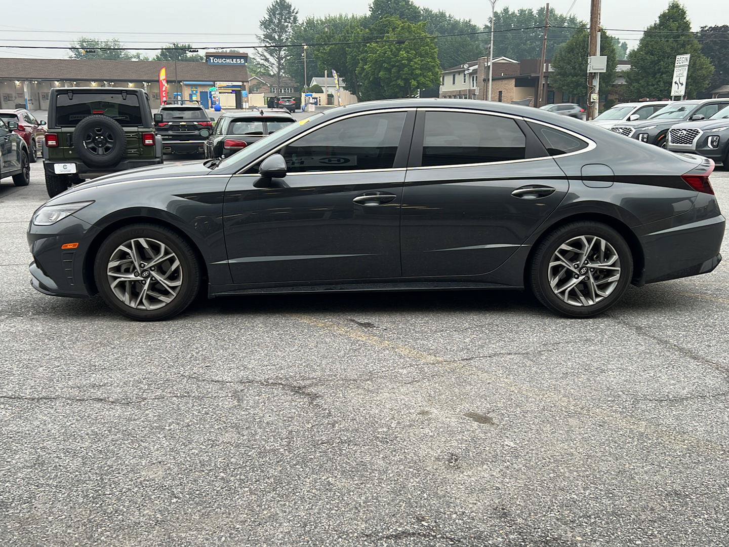 Certified 2022 Hyundai Sonata SEL w/ Convenience Package FWD image 2