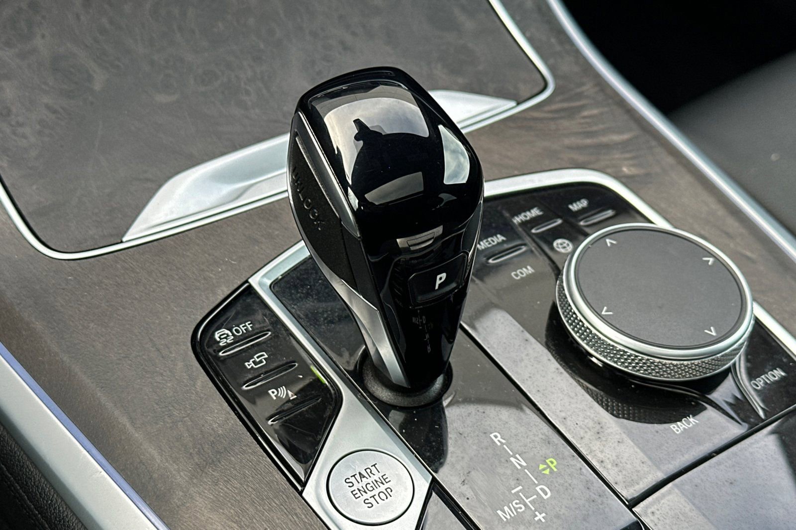 Used 2022 BMW X5 xDrive40i w/ Parking Assistance Package image 34