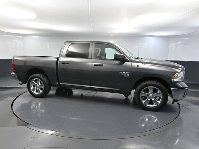 Used 2019 RAM 1500 ST w/ SXT Plus Group AWD/4WD image 3