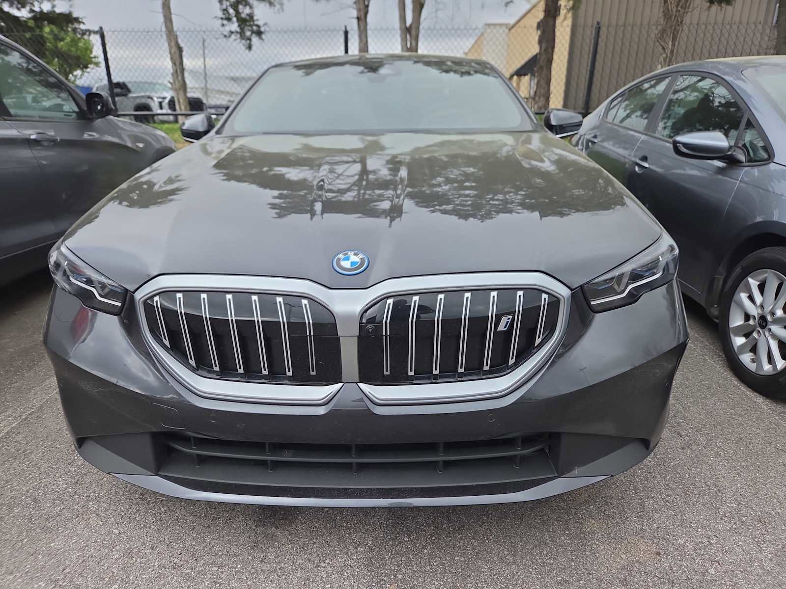 Used 2024 BMW i5 eDrive40i w/ Executive Package image 10